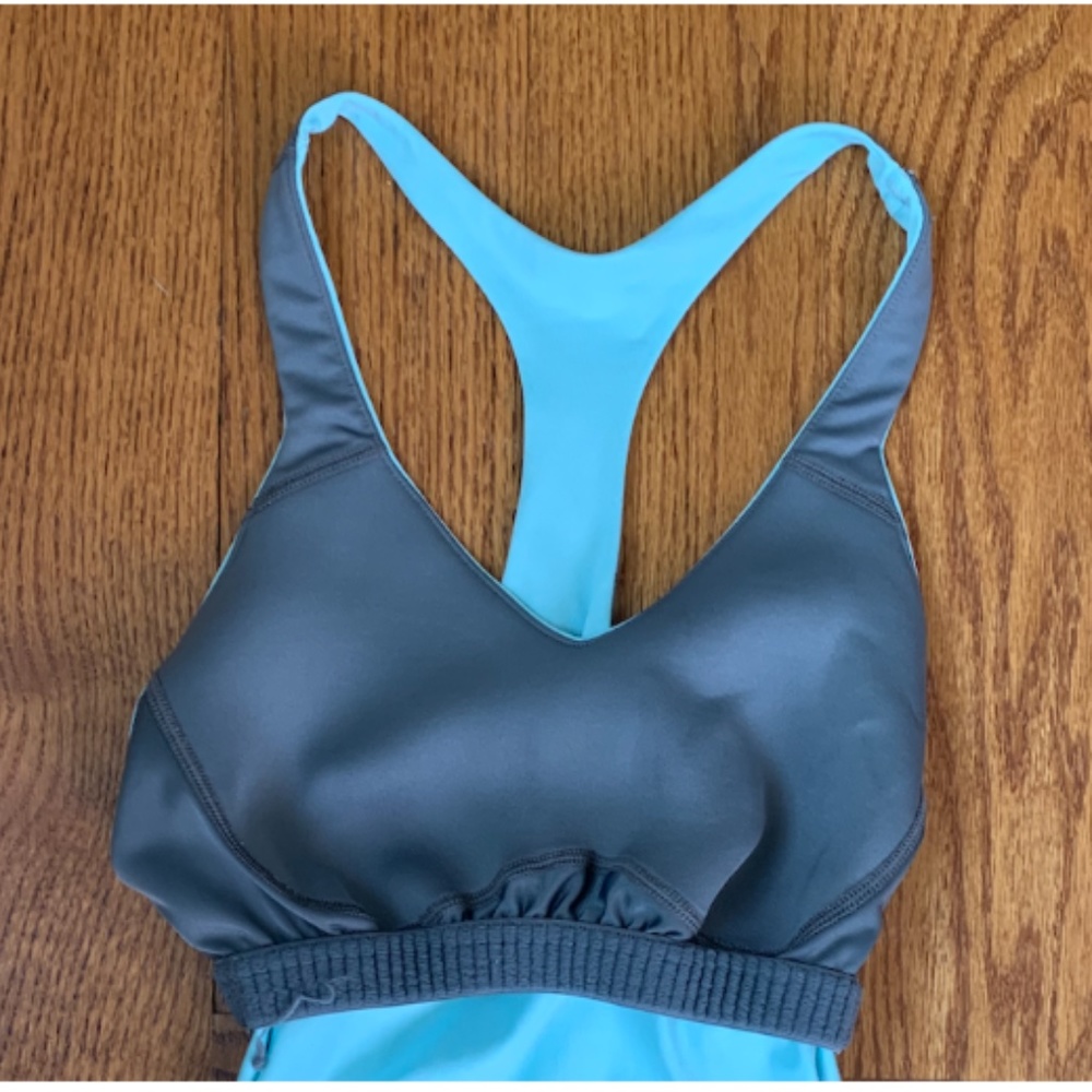 Nike Dri-Fit Racerback Tank Top Small - Picture 3 of 3
